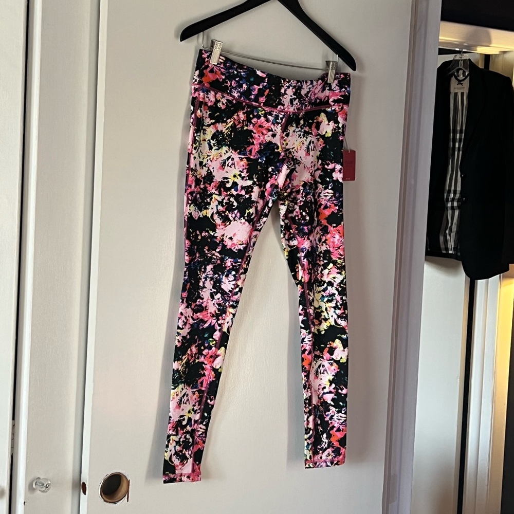 MOSSIMO Target Bright Floral Leggings. Large. NWT.